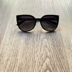 quay australia staycation black oversized Polarized cat eye sunglasses eyewear